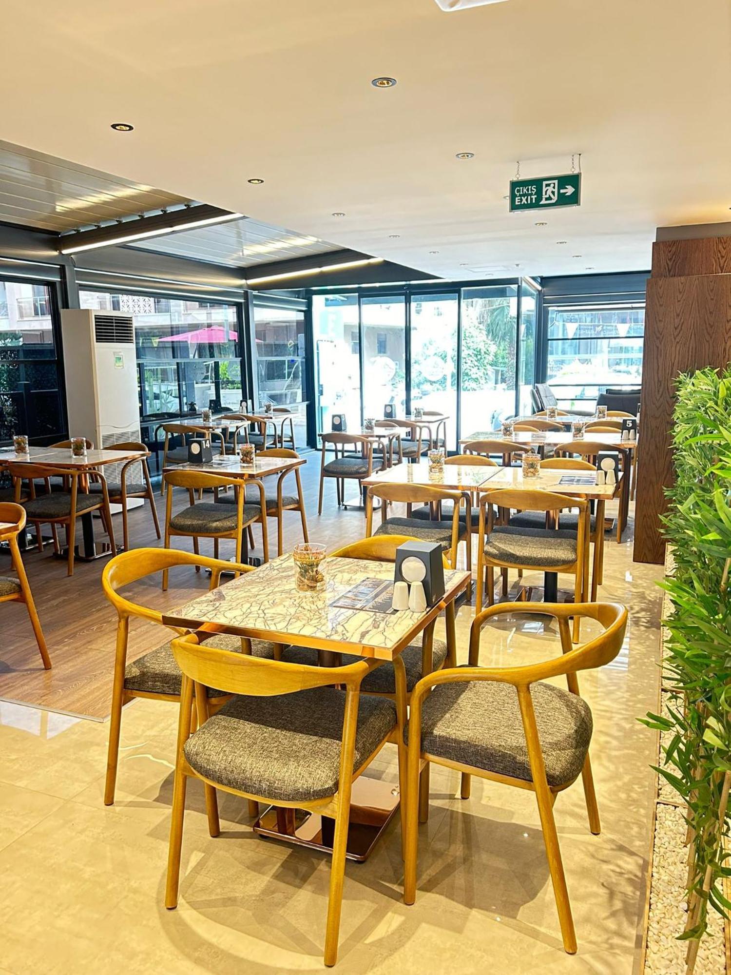Sam Hotel Анталия Екстериор снимка