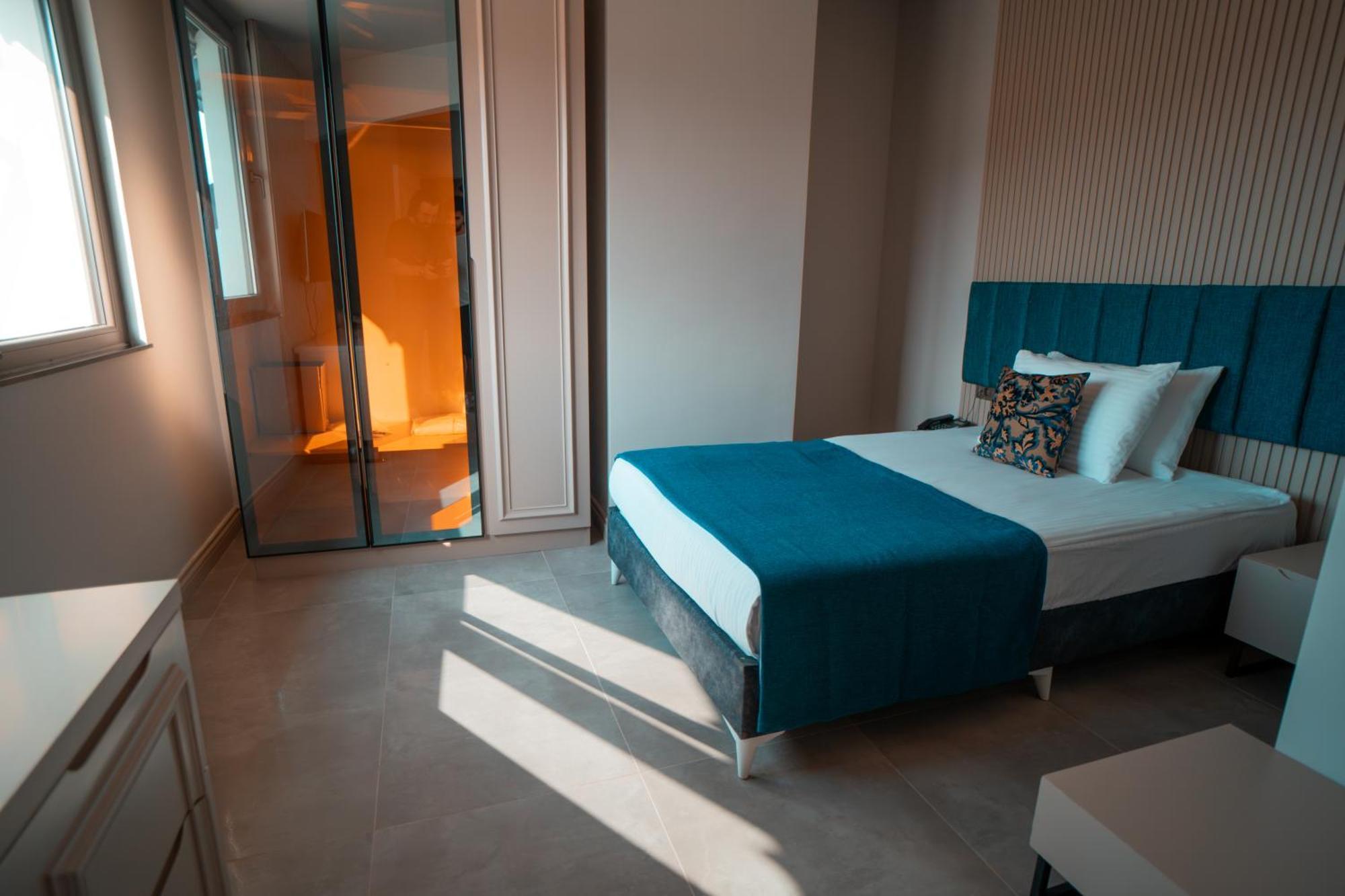 Sam Hotel Анталия Екстериор снимка