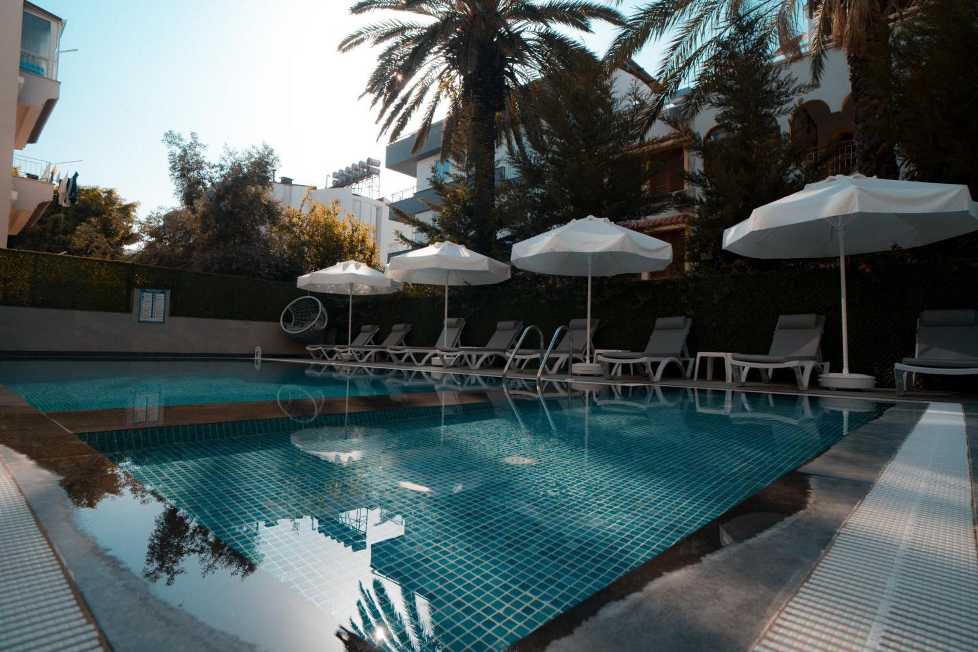 Sam Hotel Анталия Екстериор снимка