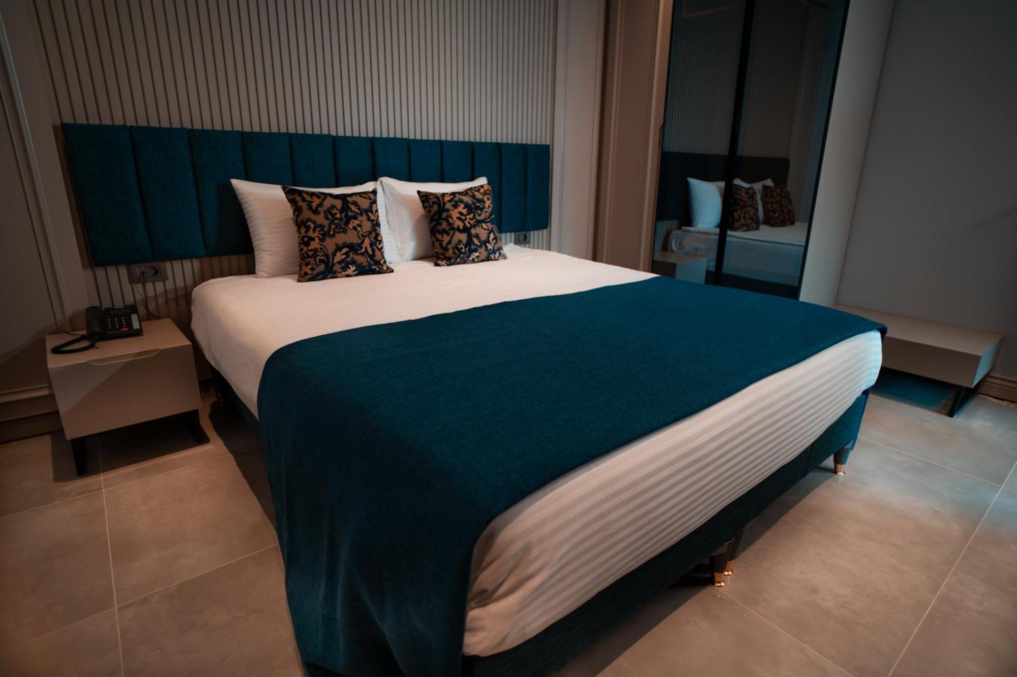 Sam Hotel Анталия Екстериор снимка